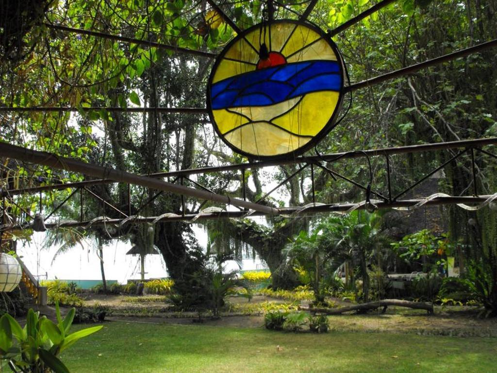 Camiguin Island Golden Sunset Beach Club Mambajao Exterior foto