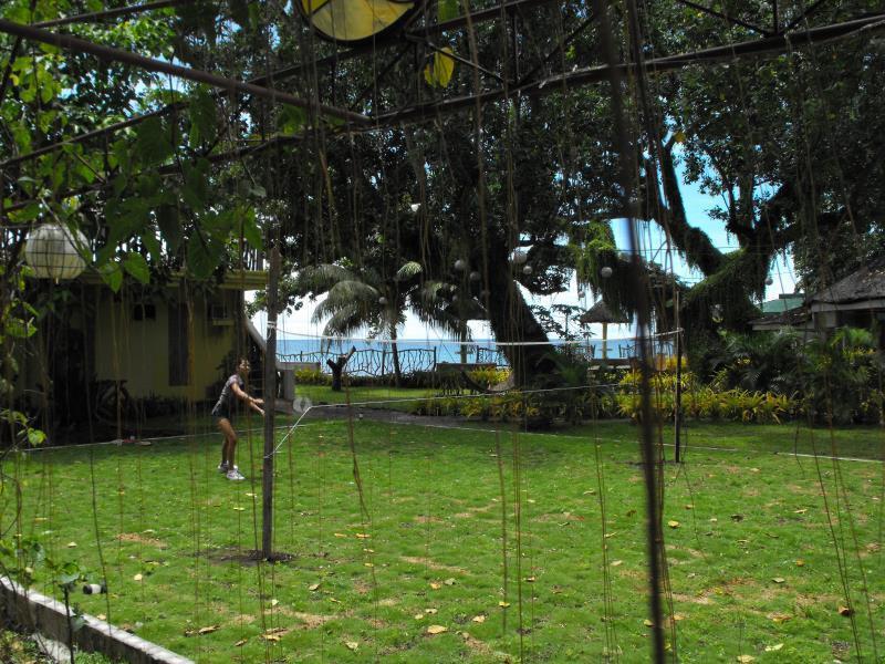 Camiguin Island Golden Sunset Beach Club Mambajao Exterior foto